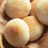砂糖の有無はパンの仕上りにどう影響するのか